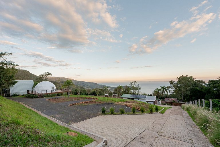 Domo con vista panorámica y bañera exclusiva