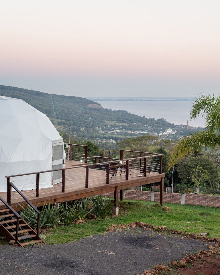 Domo con vista panorámica y bañera exclusiva