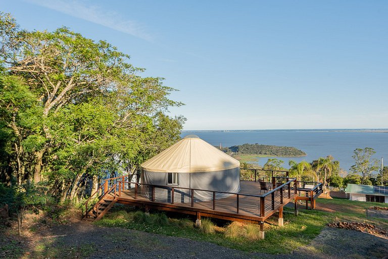 Dome with panoramic view and private bathtub