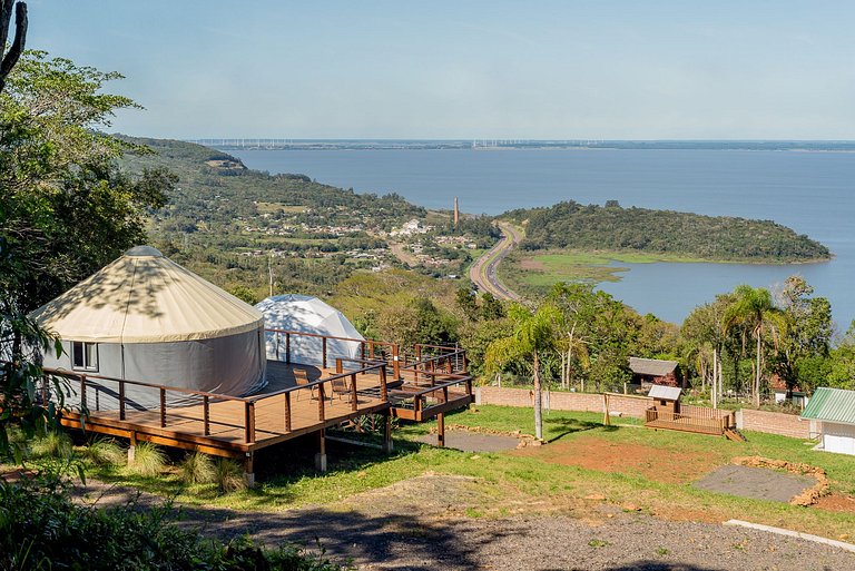 Dome with panoramic view and private bathtub