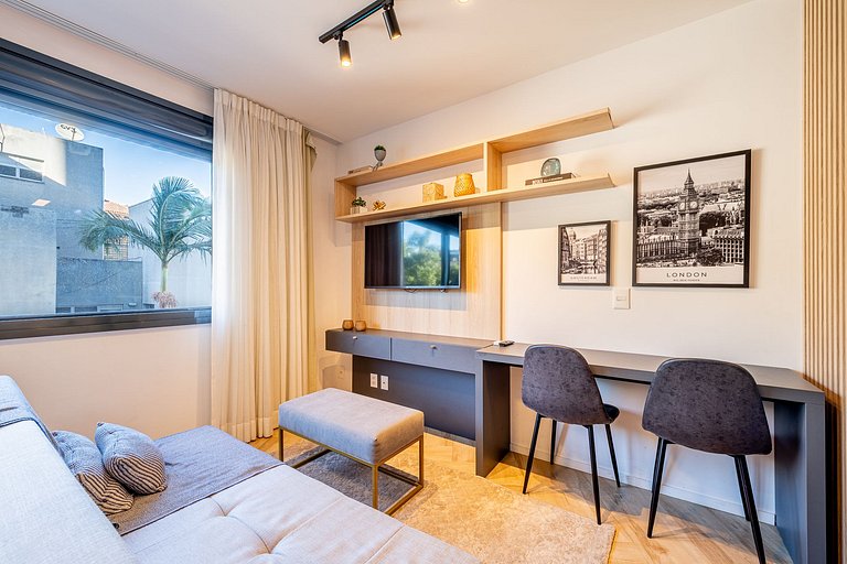Studio Atlas | Pool + gym + coworking
