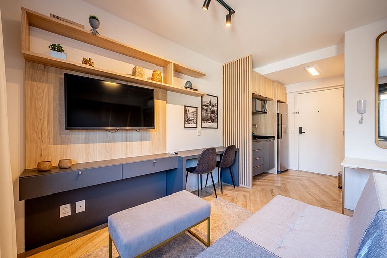 Studio Atlas | Pool + gym + coworking