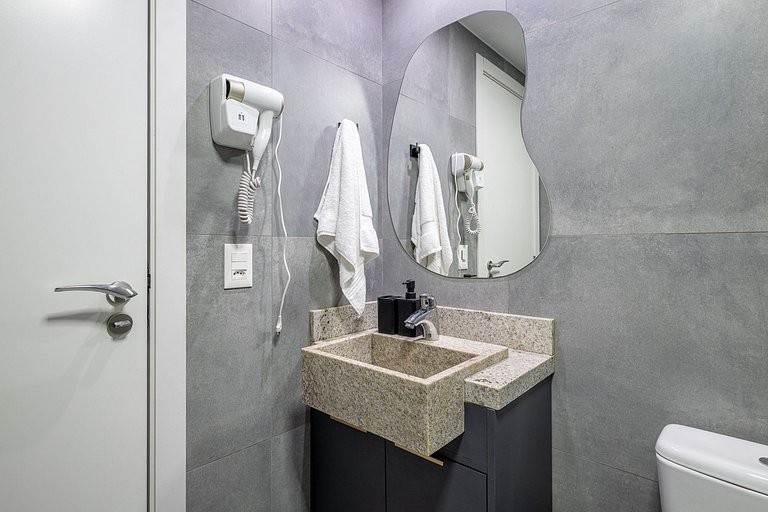 Studio Atlas | Piscina, gimnasio y espacio de trabajo compar