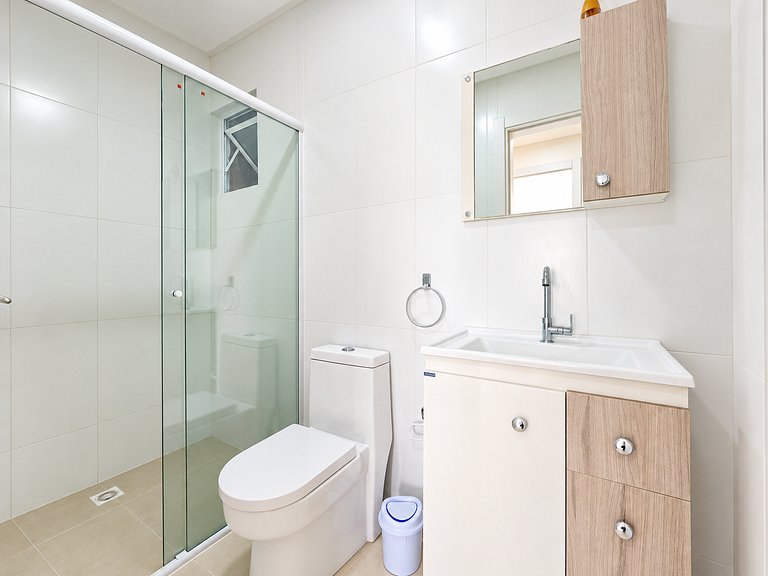 Cais | 2BR Apartment with Parking Near the Beach