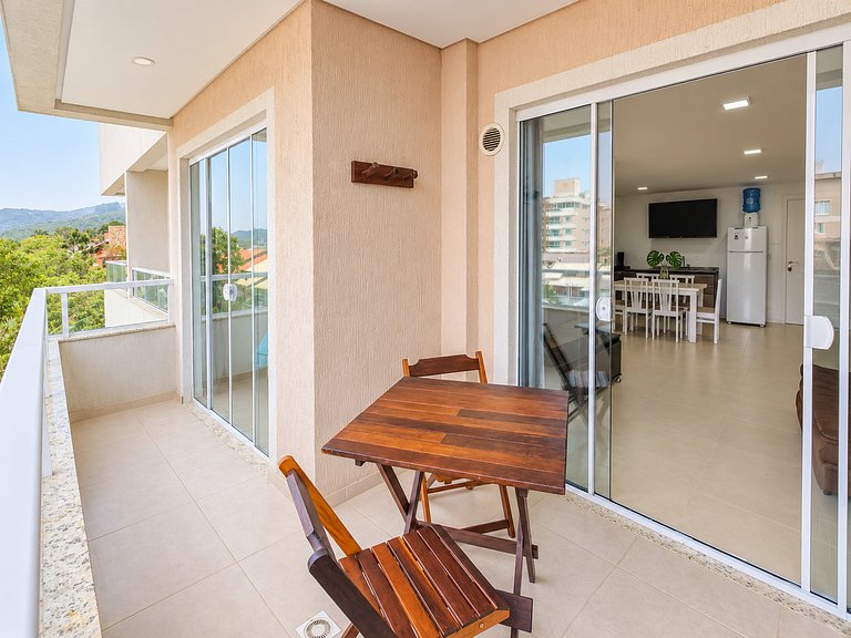 Cais | 2BR Apartment with Parking Near the Beach