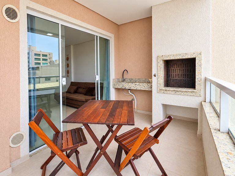 Cais | 2BR Apartment with Parking Near the Beach